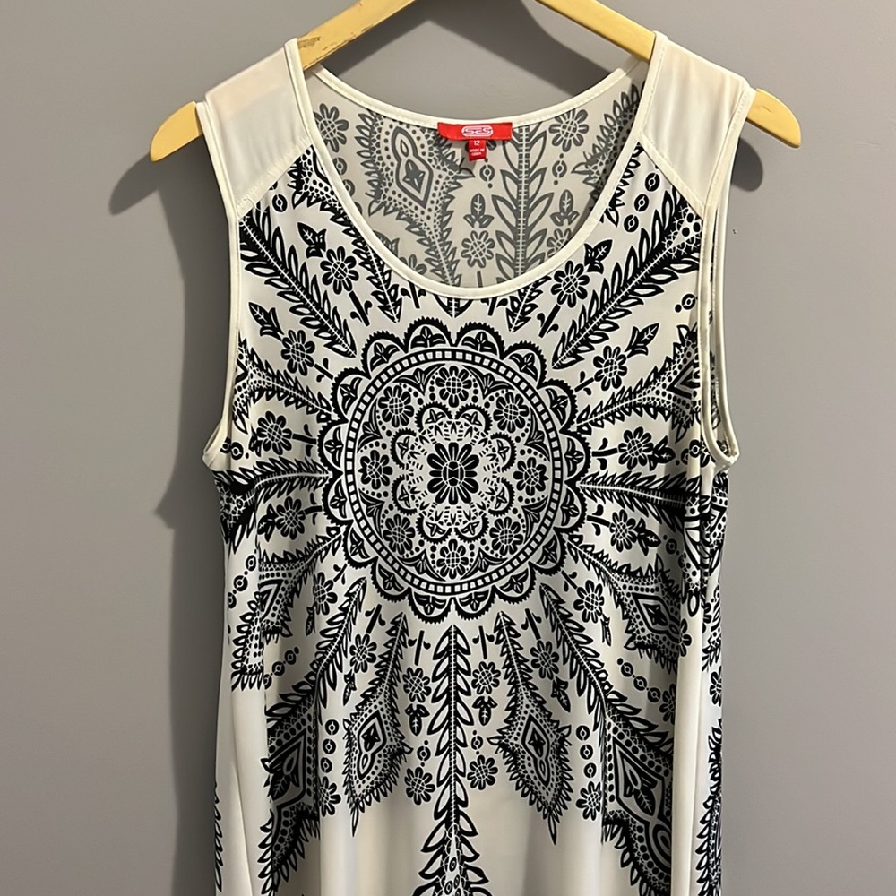 ABSTRACT A-LINE DRESS (10) - Picture 3 of 11